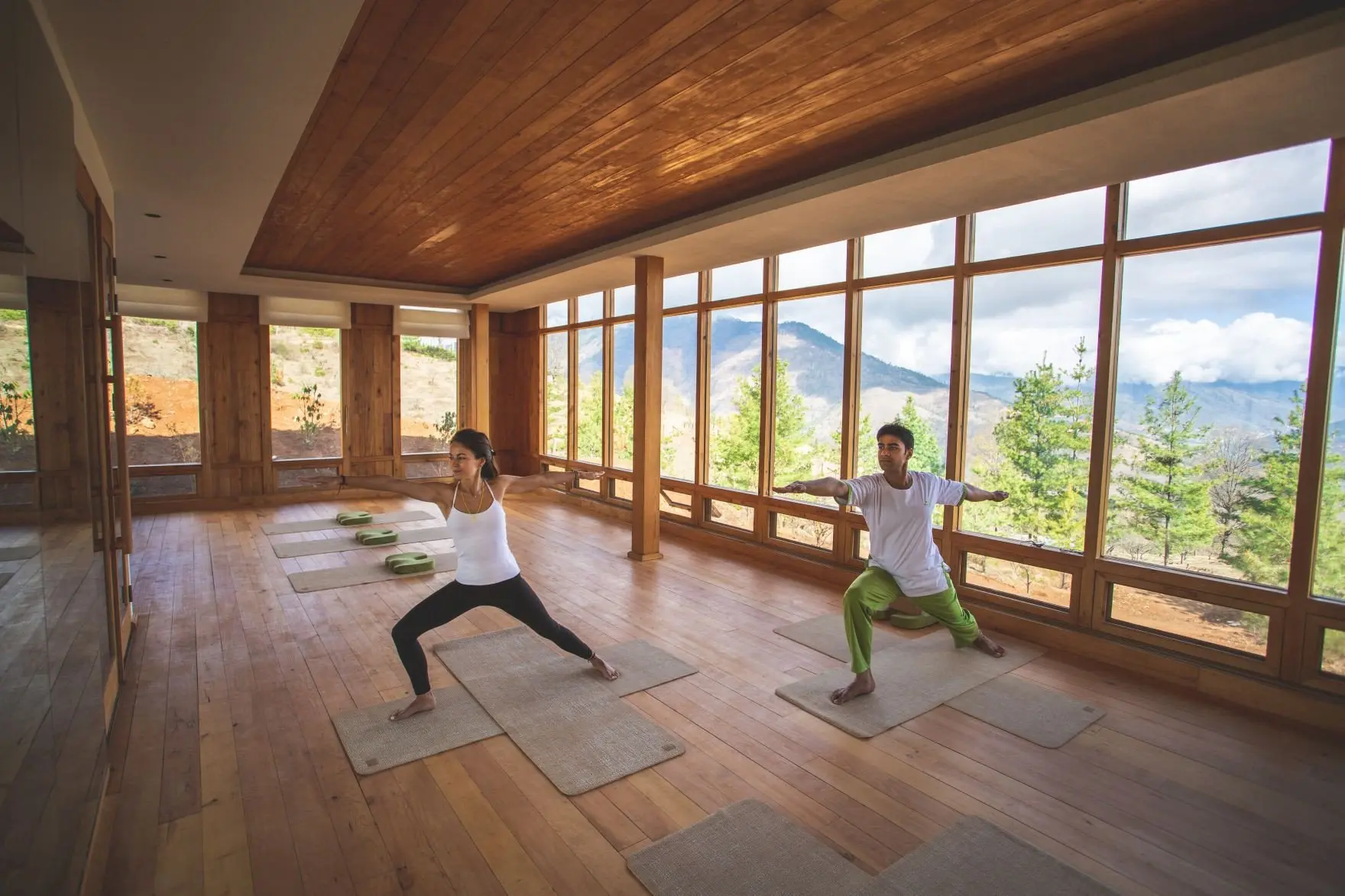 3_Thimphu-Bhutan-Yoga_Room_at_Spa