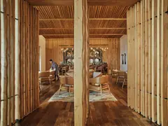 5_Cocktail_hour_Palace_in_the_Sky