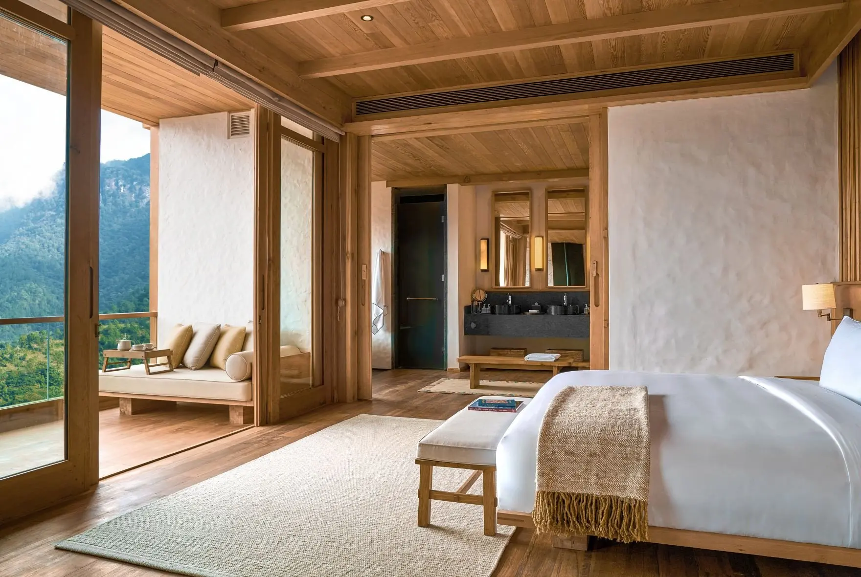 3_Lodge_Suite_bedroom_Thimphu