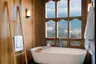 5_Lodge_Suite_bathtub_Thimphu