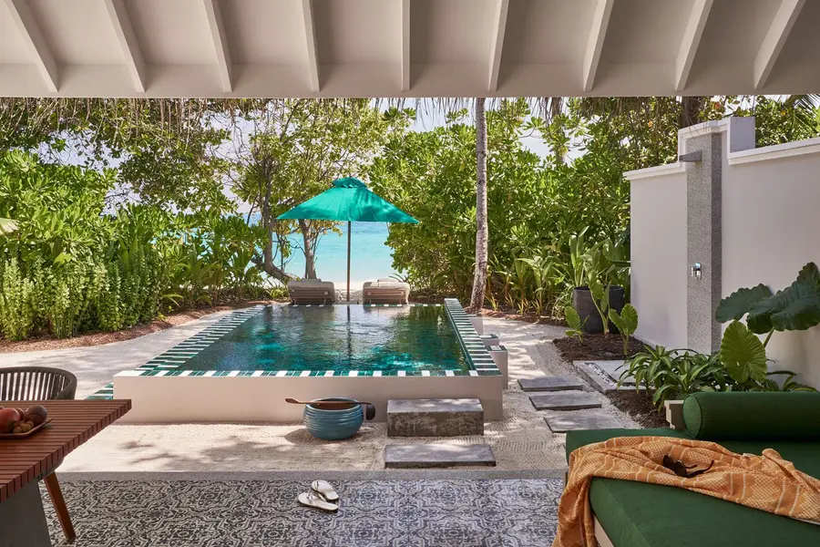 Seaside Finolhu_Beach_Pool_Villa_Terrace