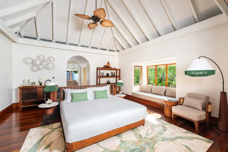 Anantara Kihavah - Beach Pool Villa Interior