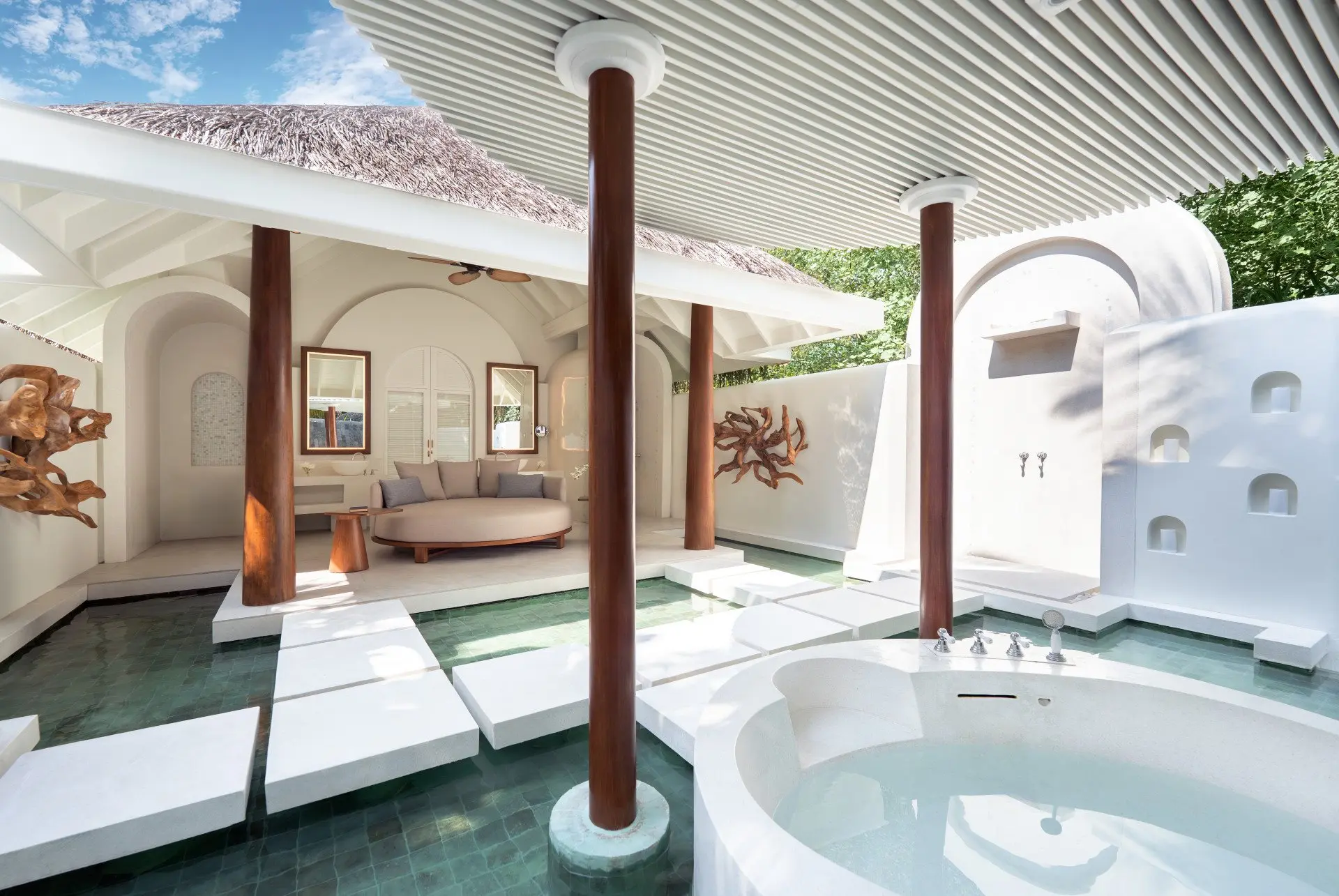 Anantara Kihavah - Beach Pool Villa Bathroom