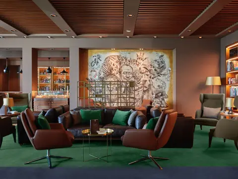 8560,1,europa-2-collins-300