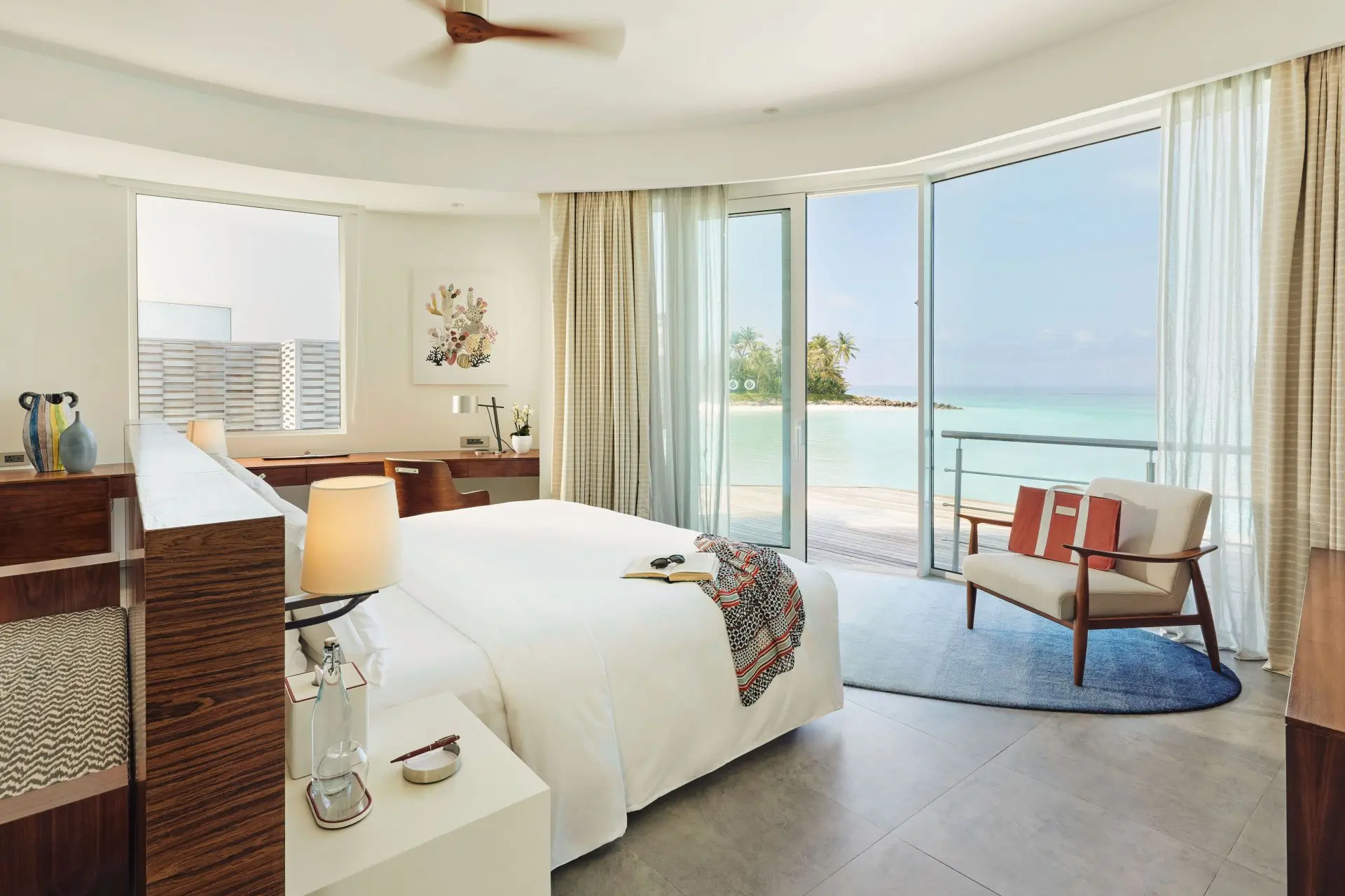 High_resolution_300dpi-Jumeirah Maldives - Water Villa - Bedroom 2