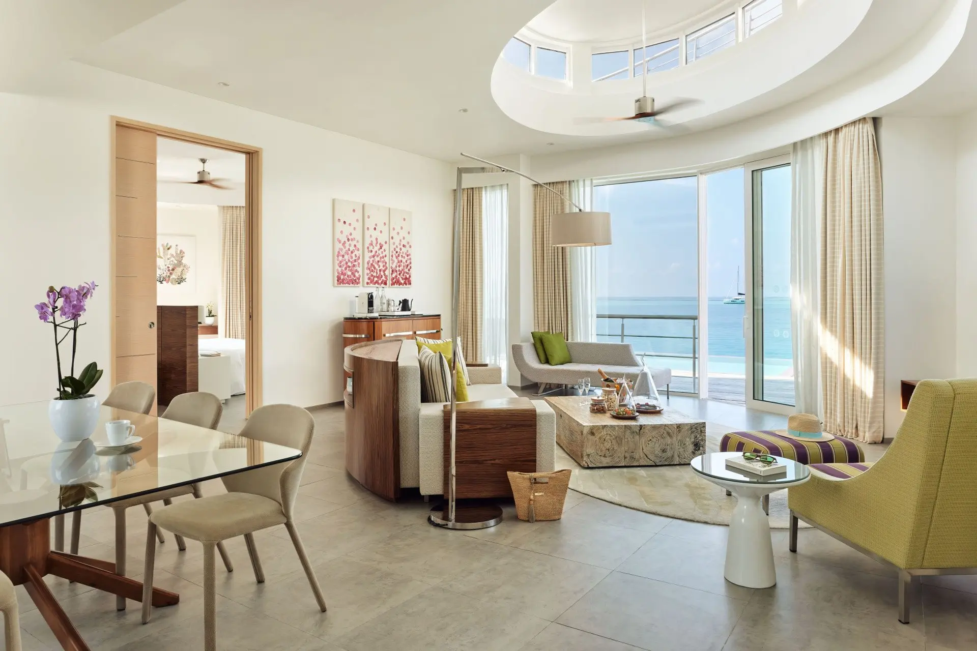 High_resolution_300dpi-Jumeirah Maldives - Sunset Water Villa - Living Area