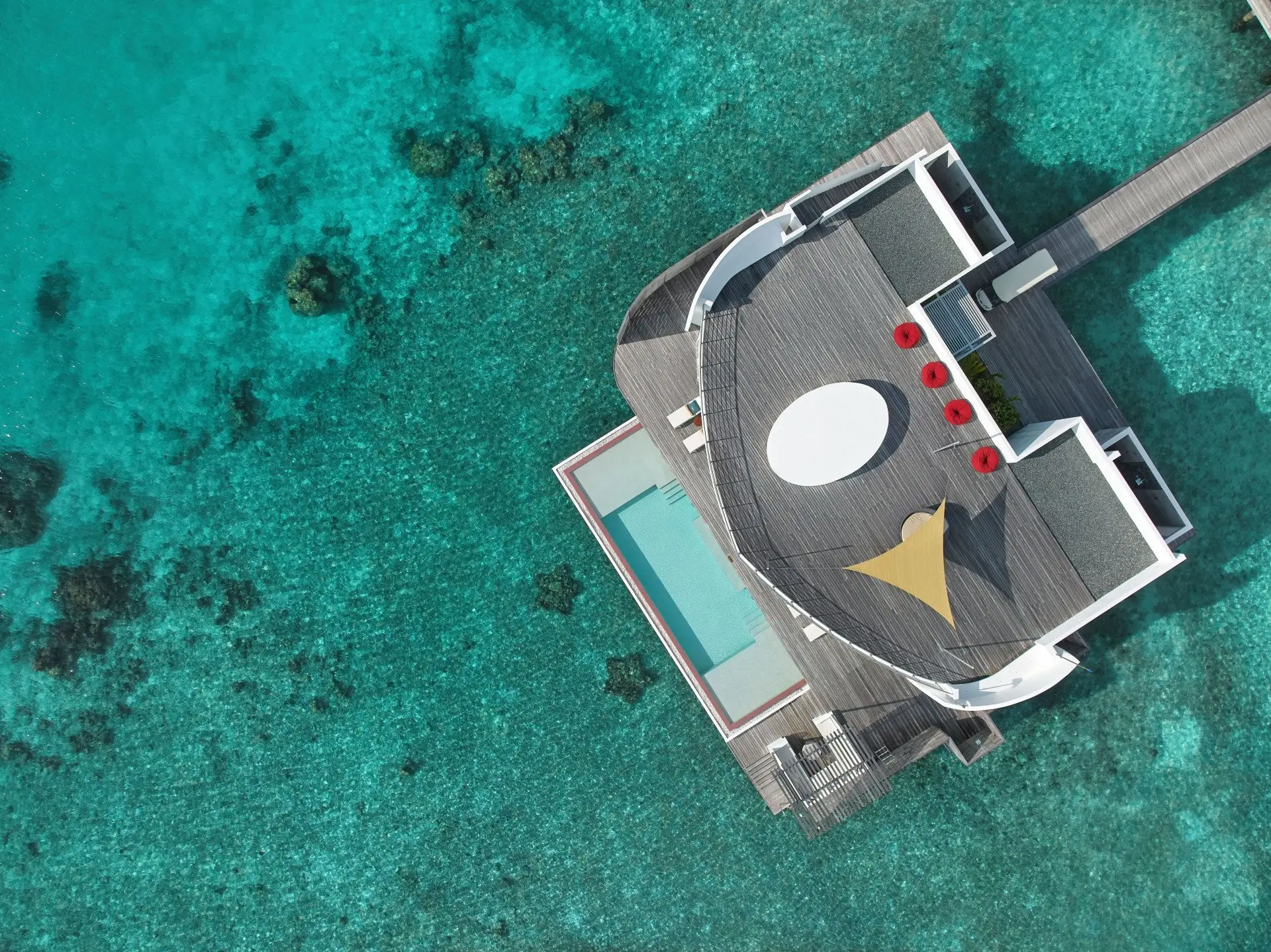 High_resolution_300dpi-Jumeirah Maldives - Aerial Top Down Two Bedroom Water Villa
