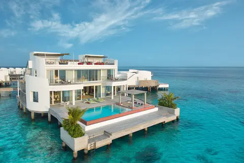 Three Bedroom Water Retreat with Pool