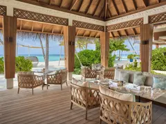 High_resolution_300dpi-Jumeirah Maldives - Shimmers Hut 2