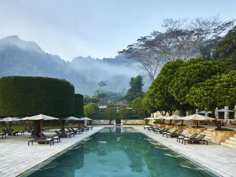 Amanjiwo, Indonesia - Main Swimming Pool_11222