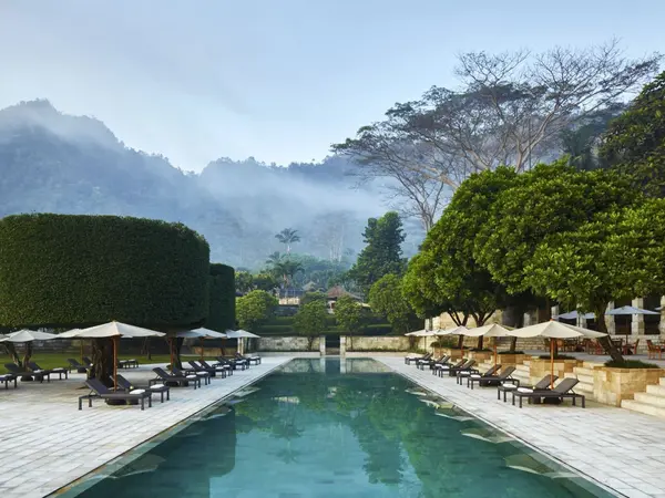 Amanjiwo, Indonesia - Main Swimming Pool_11222