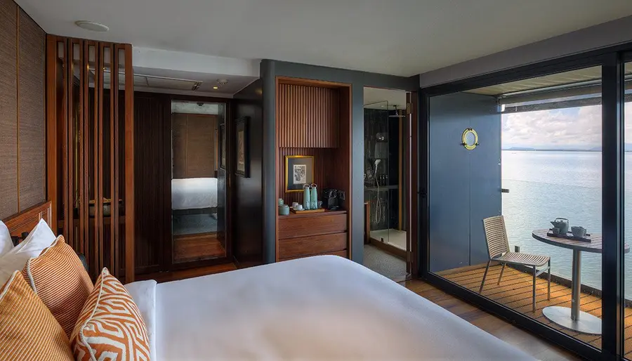 Aqua Mekong_Design Suite (Balcony)_01