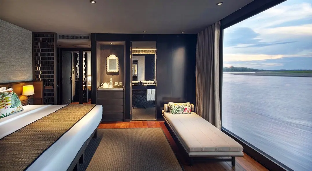 Aqua Nera_Suite_03