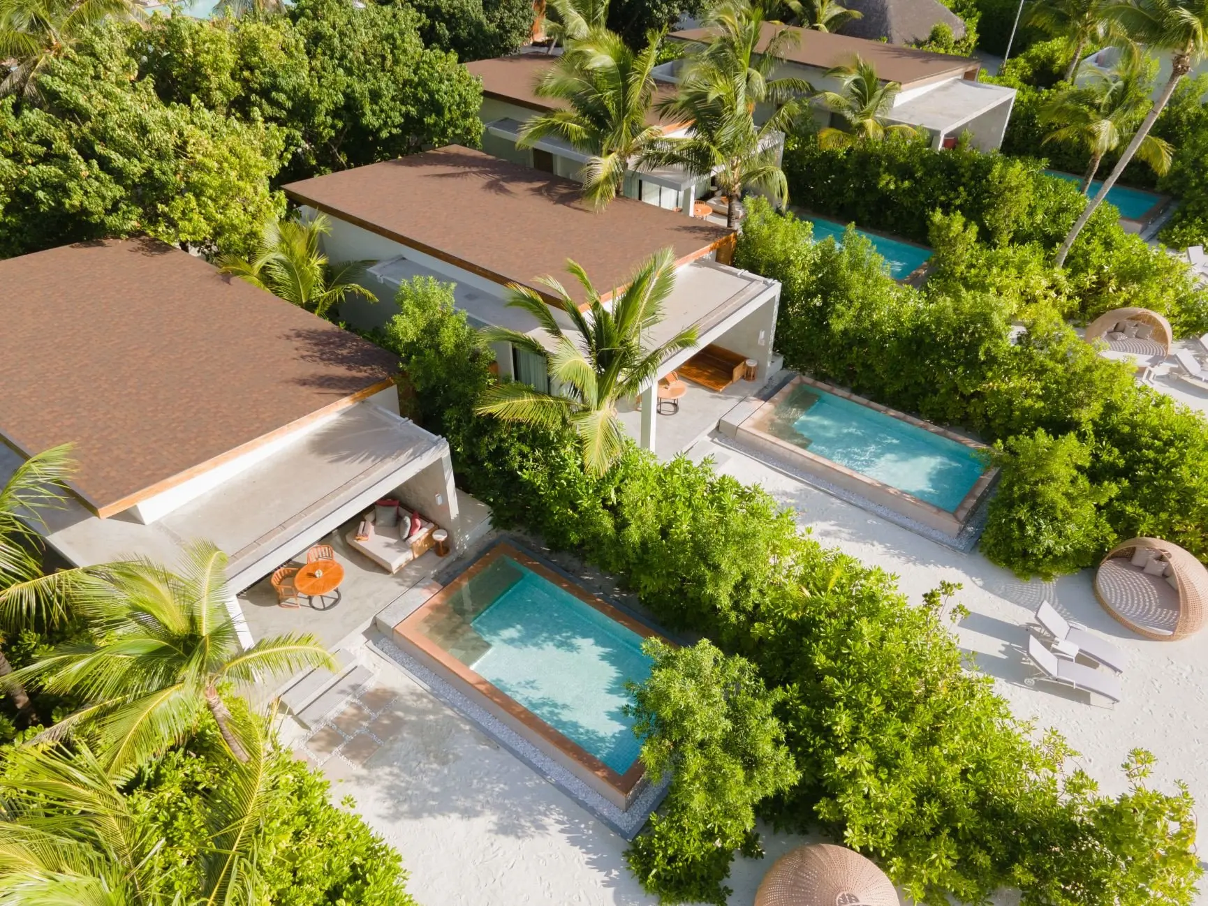 Beach Villa with Pool 7