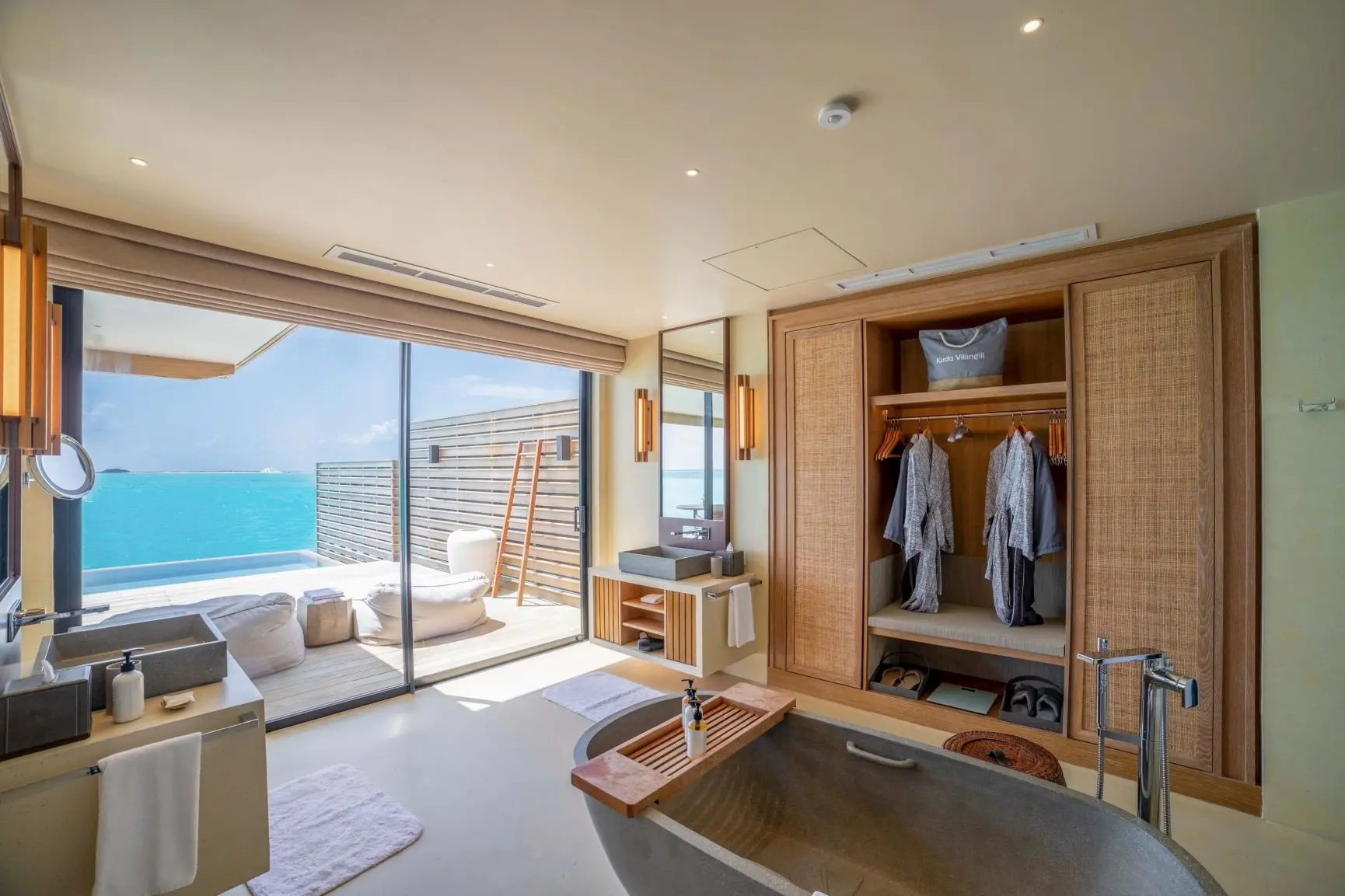 Water Villa with Pool 4