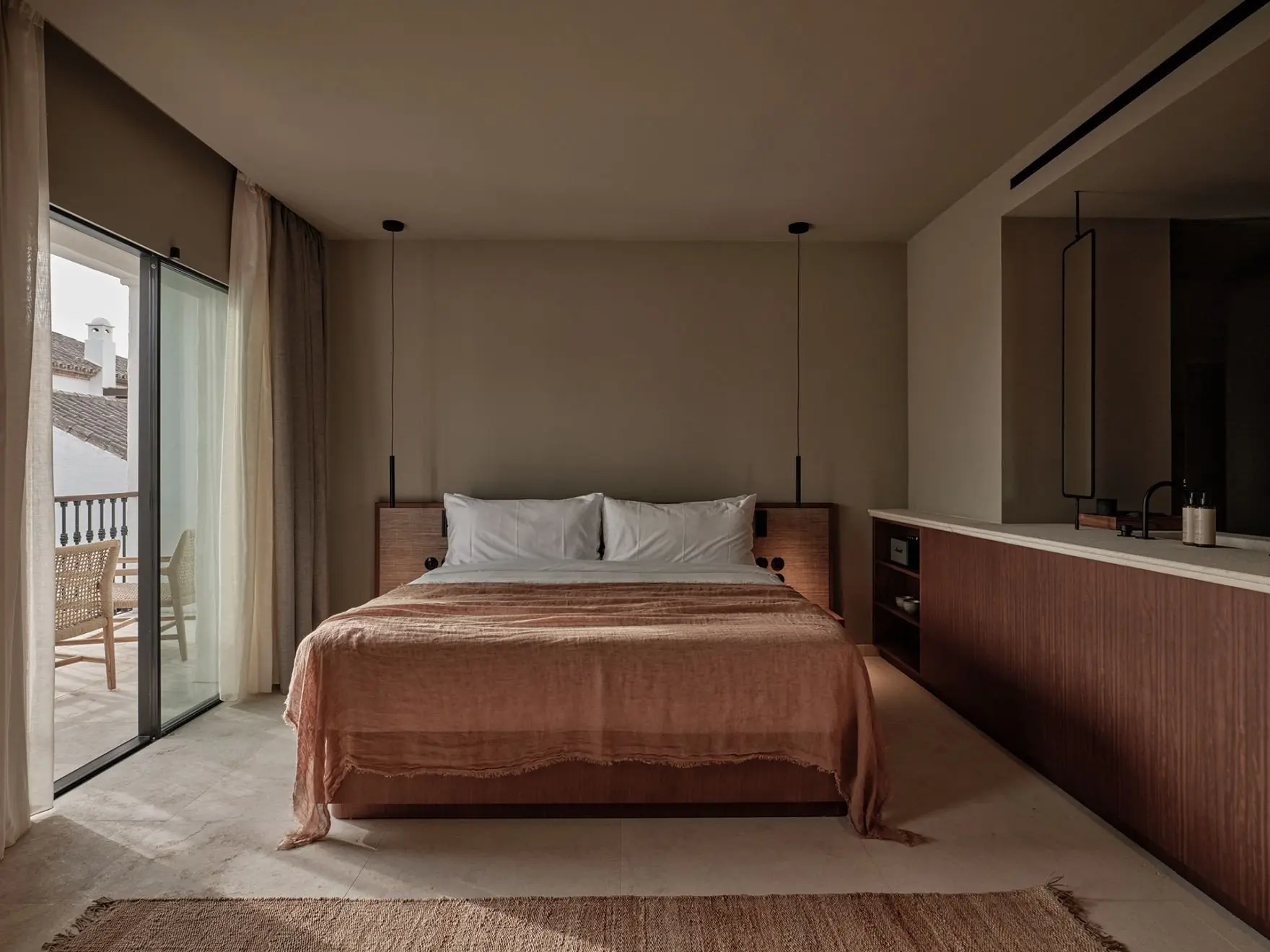 OKU-ANDALUSIA_Classic-Room_30578_LowRes