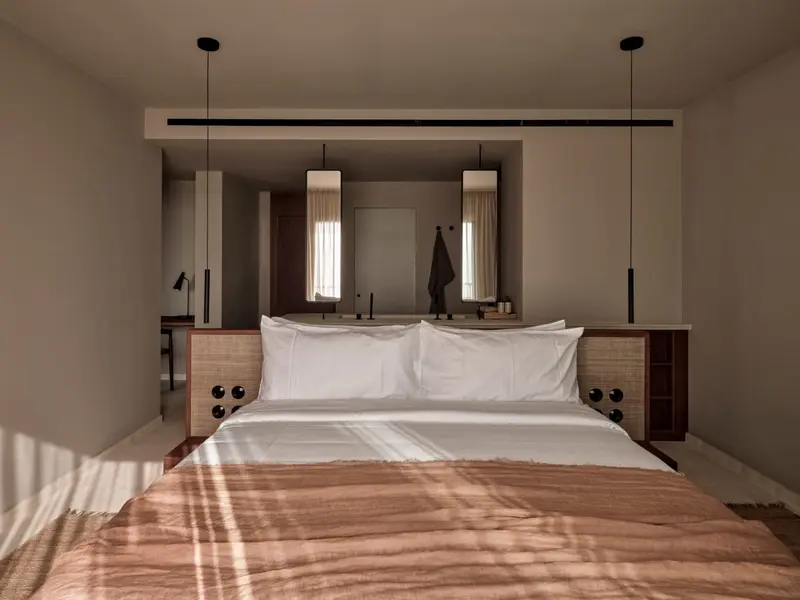 OKU-ANDALUSIA_Sea-View-Suite_30374_LowRes