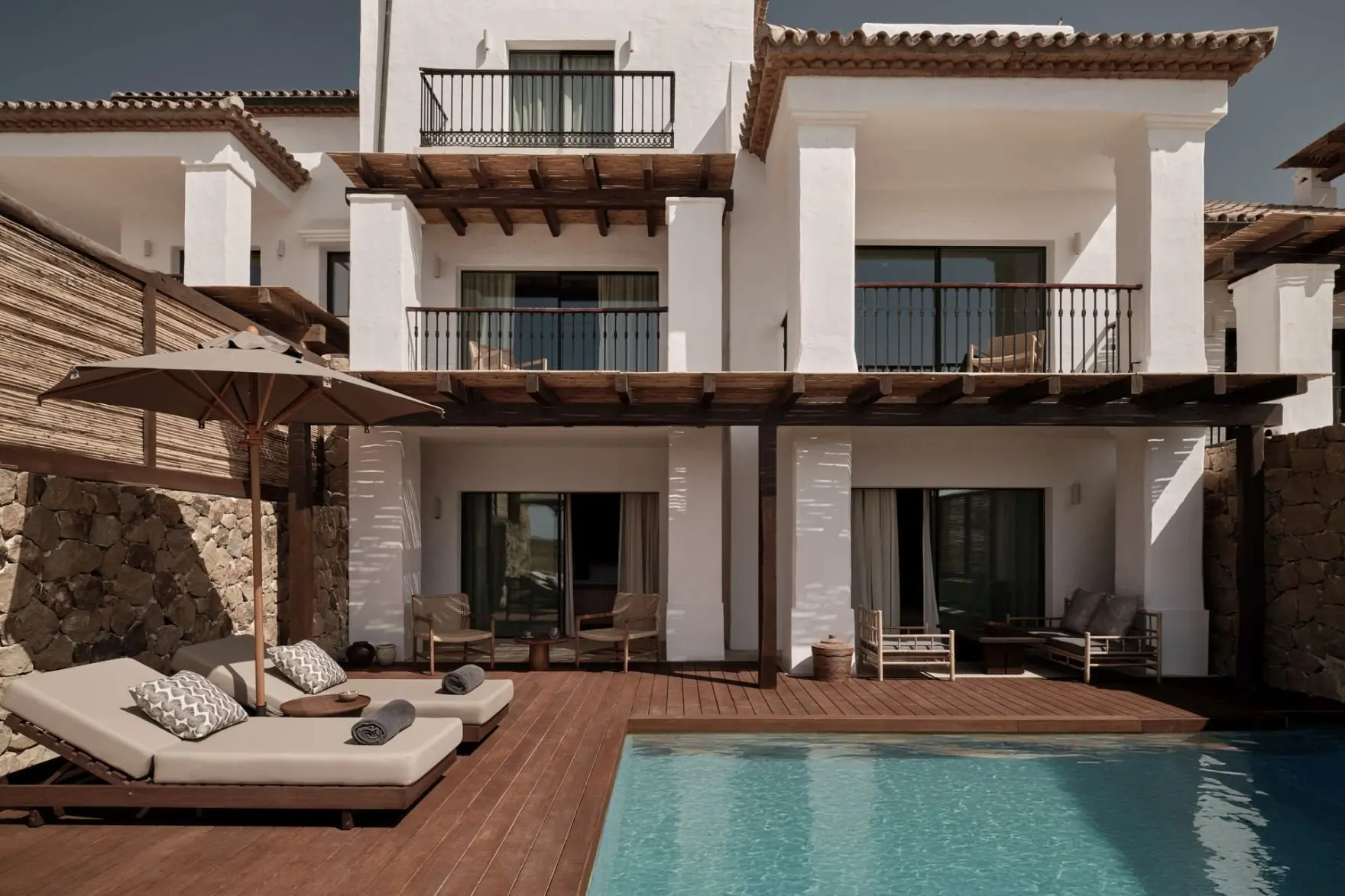 OKU-ANDALUSIA_Deluxe-Suite-Private-Pool_31370_LowRes