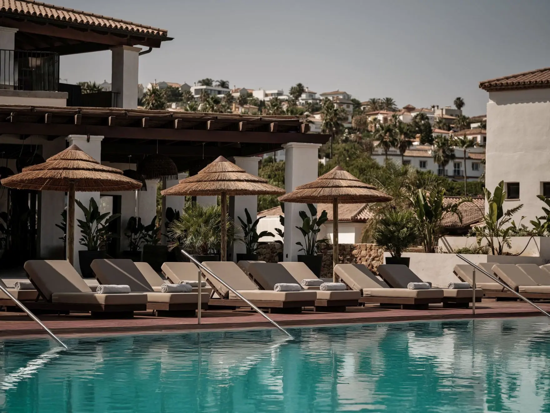 OKU-ANDALUSIA_Pool_30900_LowRes