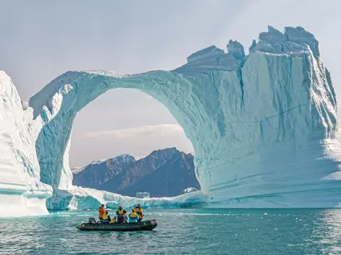 SE_Greenland_Zodiac_001 (1)