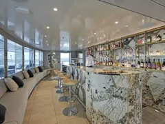 SE-Sky Bar_ Scenic Eclipse II-021