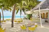 Niyama Private Islands -Restaurant_Dune_bartender_03