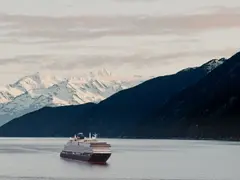 1 x 1 ration-250402_ExploraIII_Destination_02A_300DPI