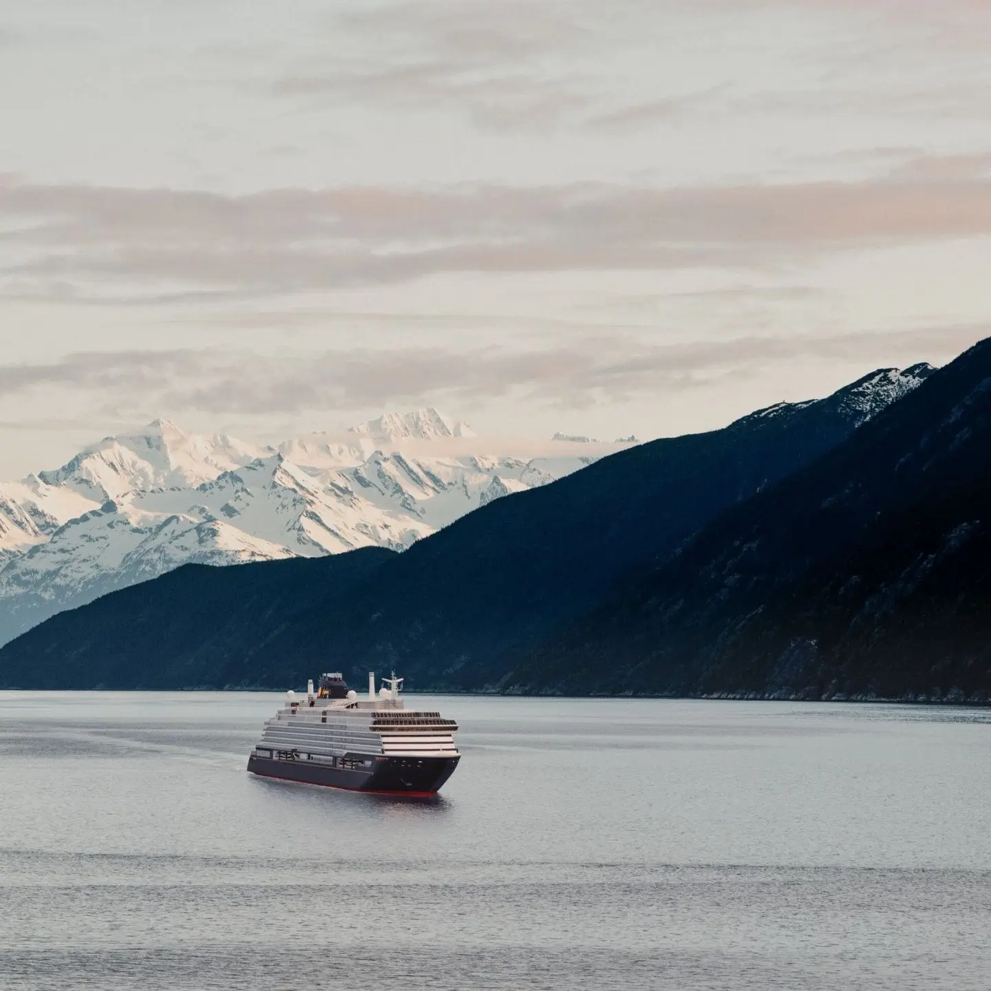 1 x 1 ration-250402_ExploraIII_Destination_02A_300DPI