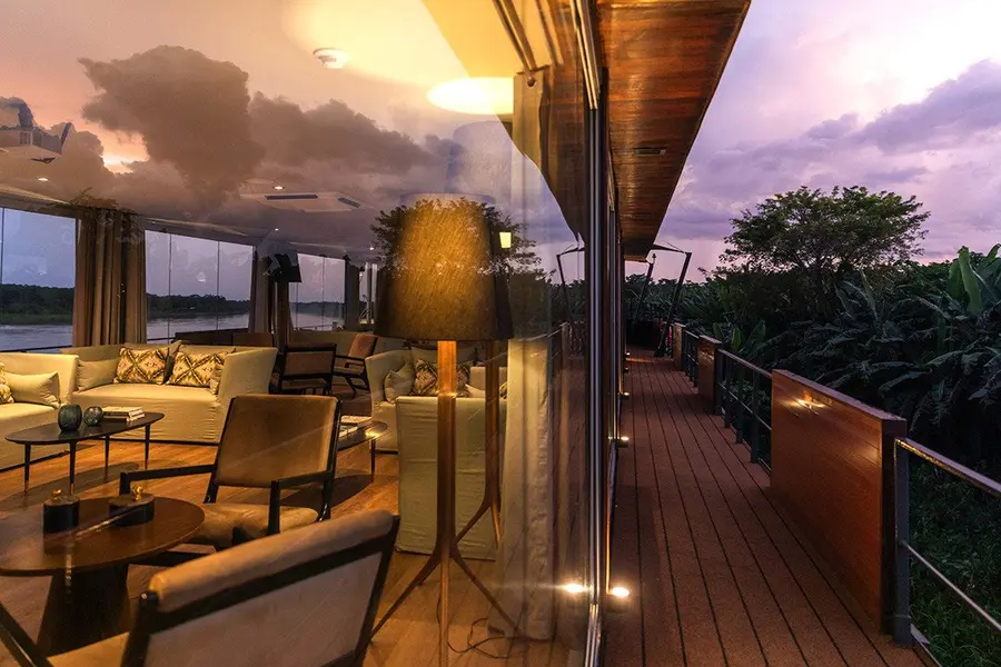 Aria Amazon - Top Deck Lounge & Bar - 08