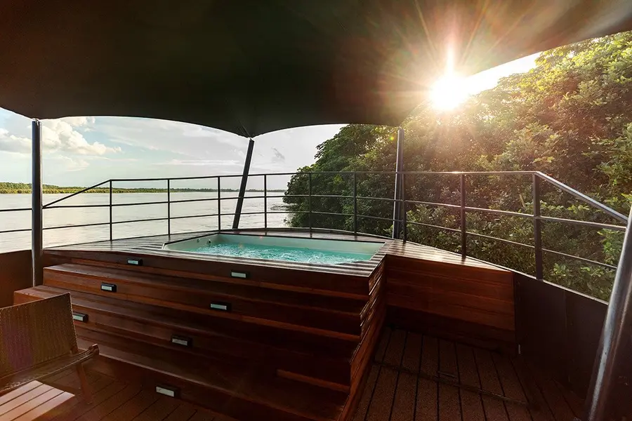 Aria Amazon - Outdoor Jacuzzi - 03