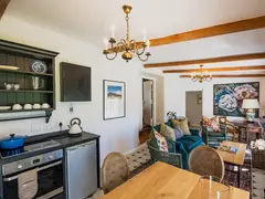 Page-slider-images-1088×784-1685cottage-2