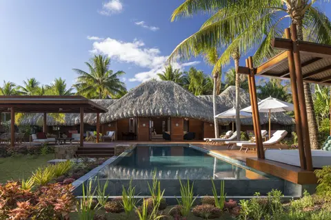 Two-Bedroom Deluxe Beachfront Villa Estate