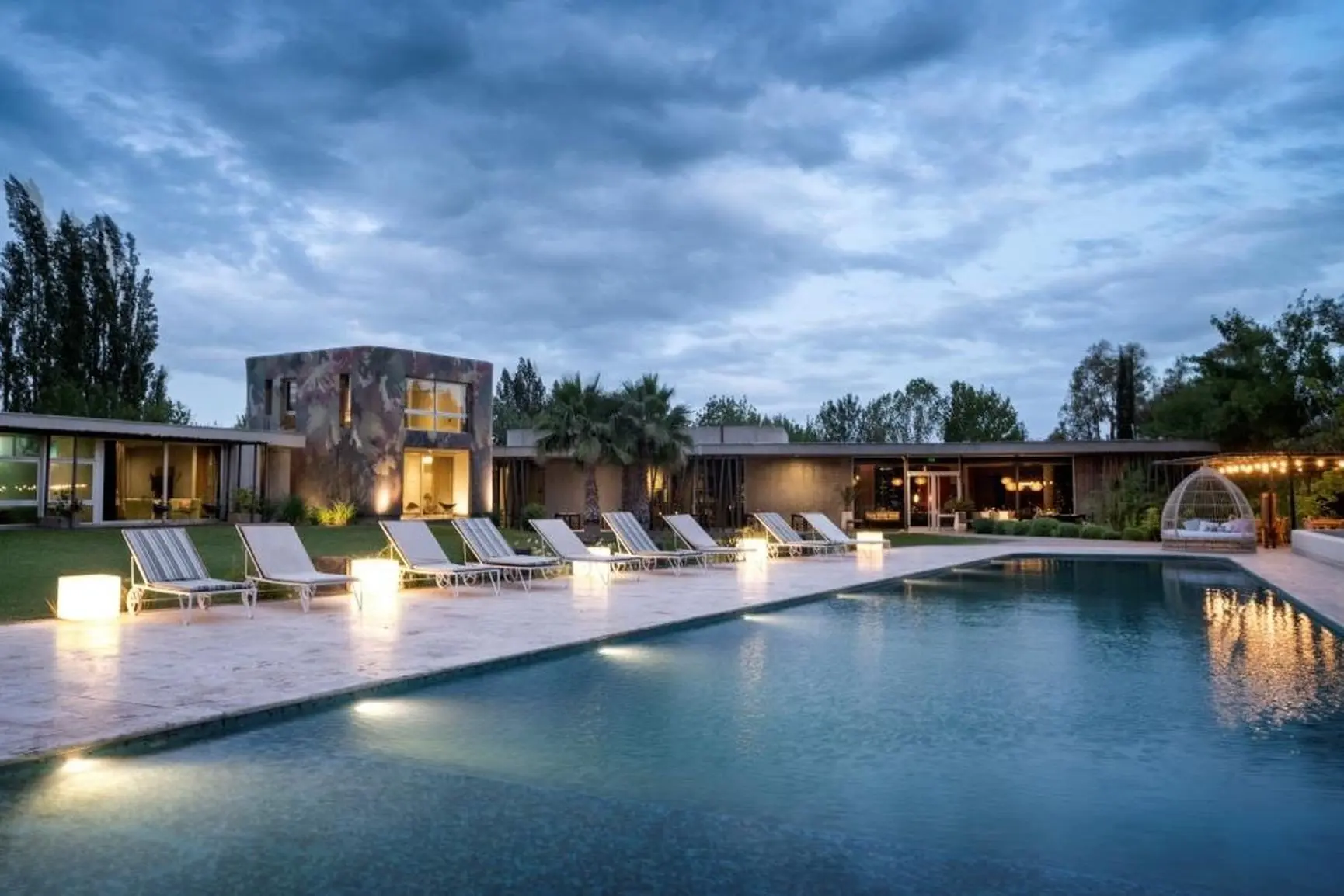 Piscina noche