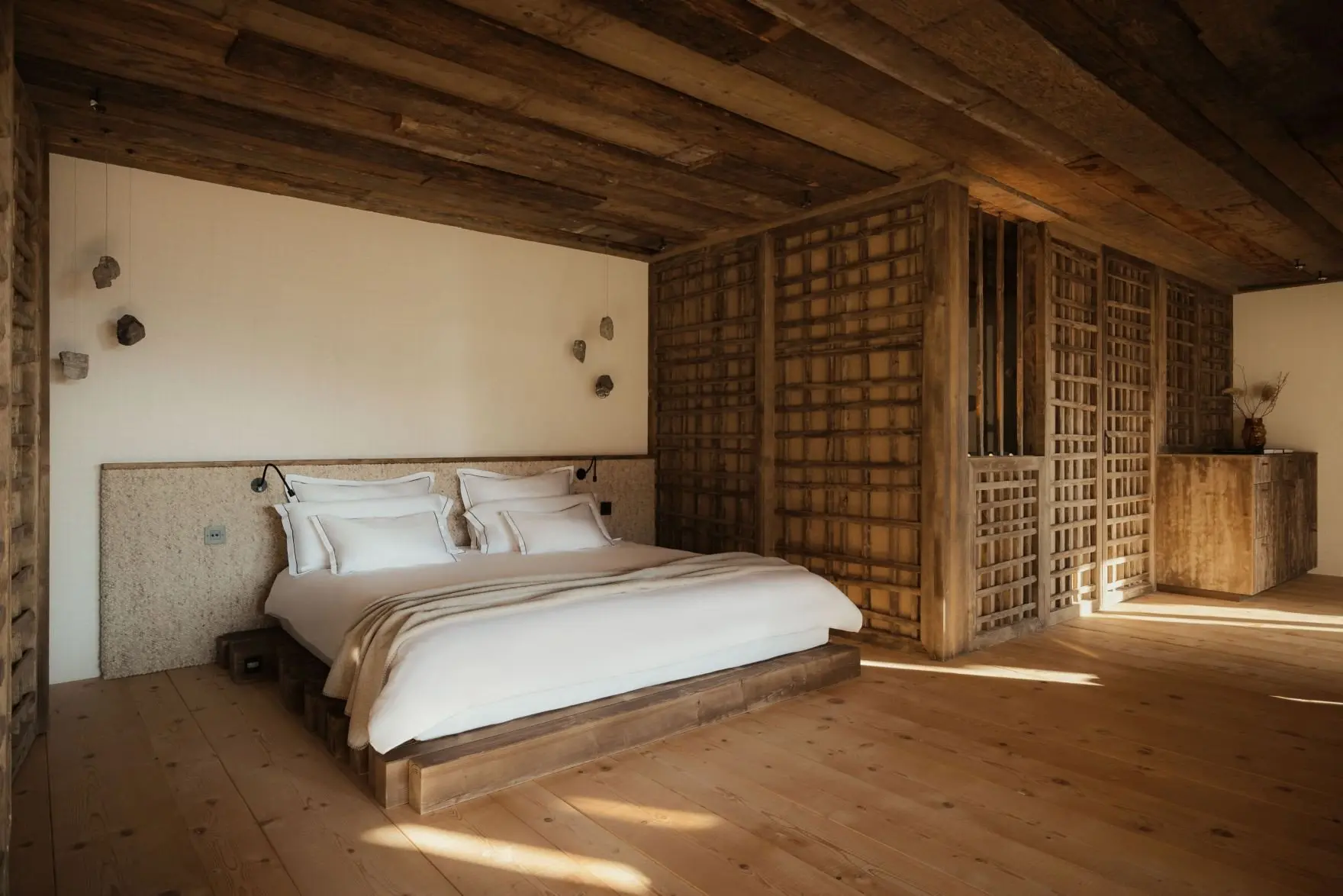 AlexMoling_Eriro_Rooms-31