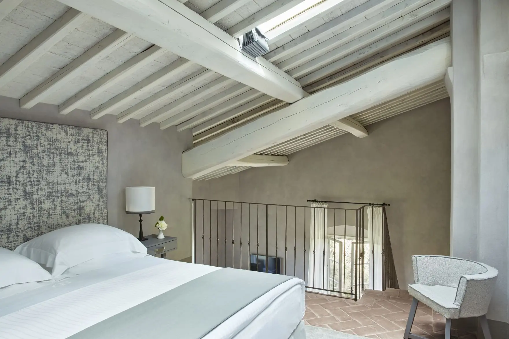 MM_19_Loft_Suite_Bedroom_-_2