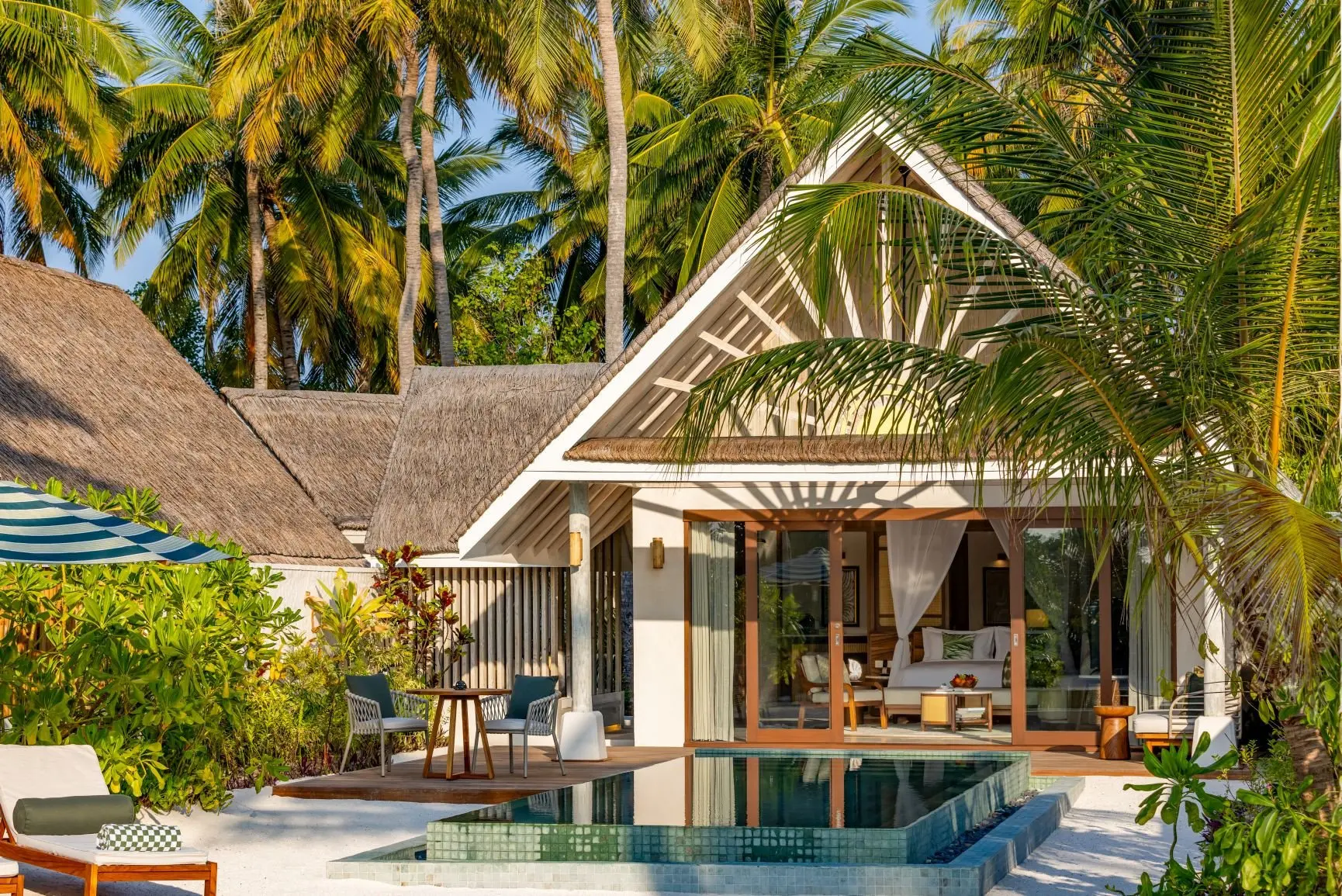 Beach Pool Villa - Exterior 3