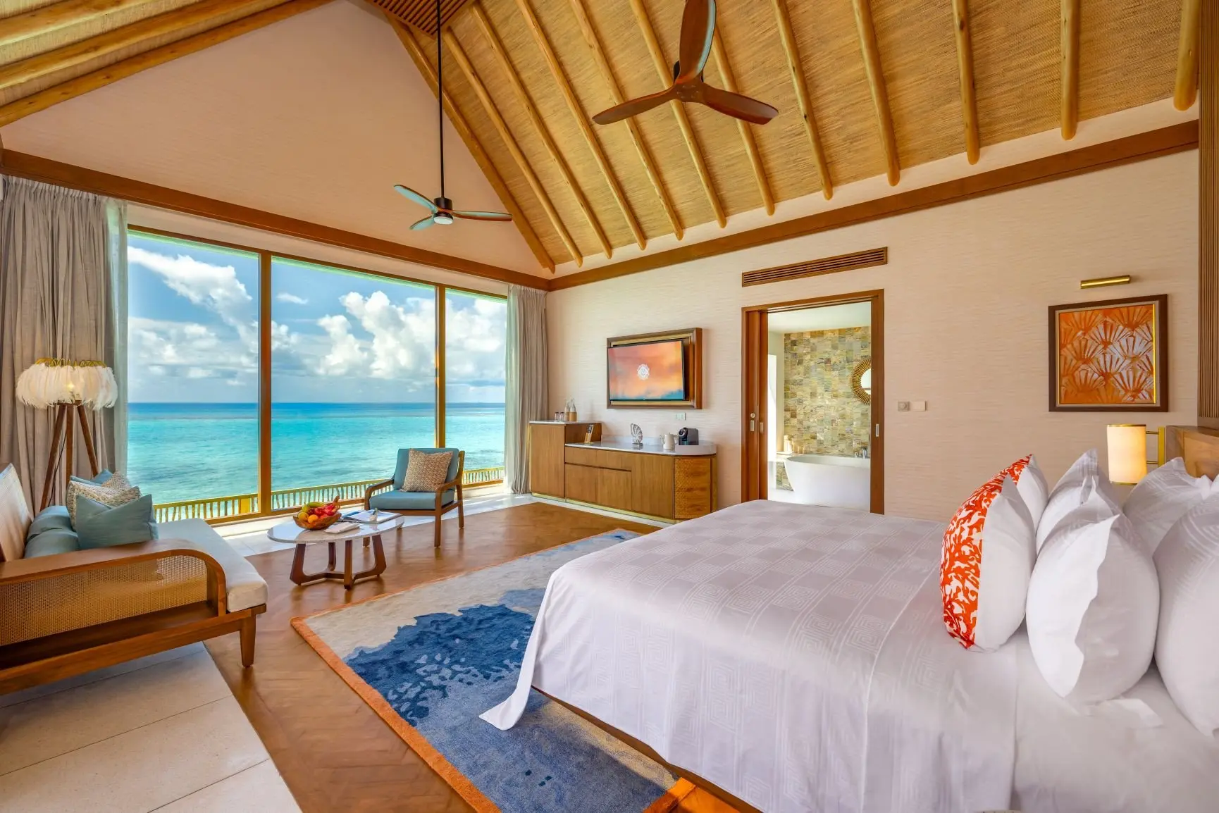 Water Pool Villa with Slide - interior