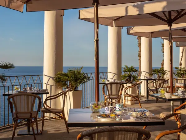 Anantara_Convento_di_Amalfi_Grand_Hotel_Dei_Cappuccini_Terrace_Day