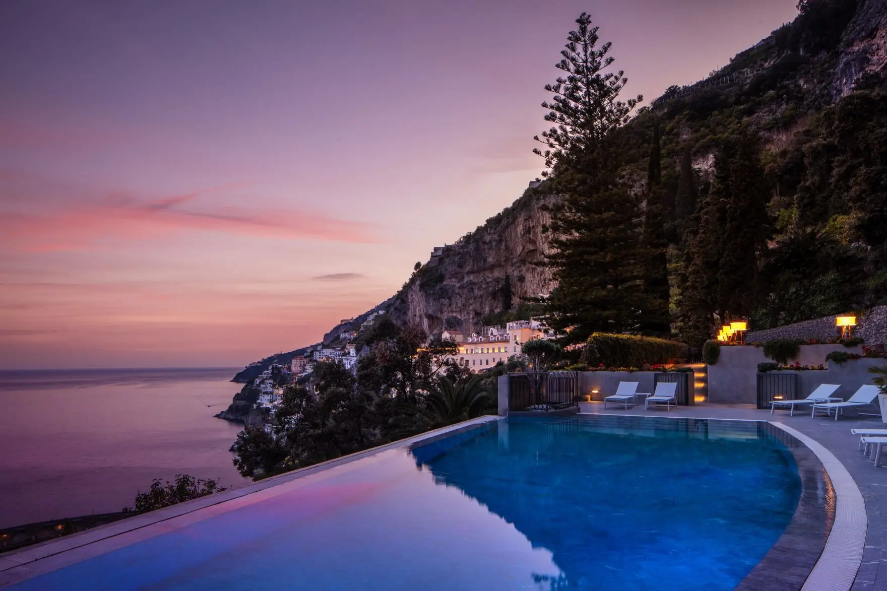 Anantara_Convento_di_Amalfi_Hotel_Infinity_Pool_Wide