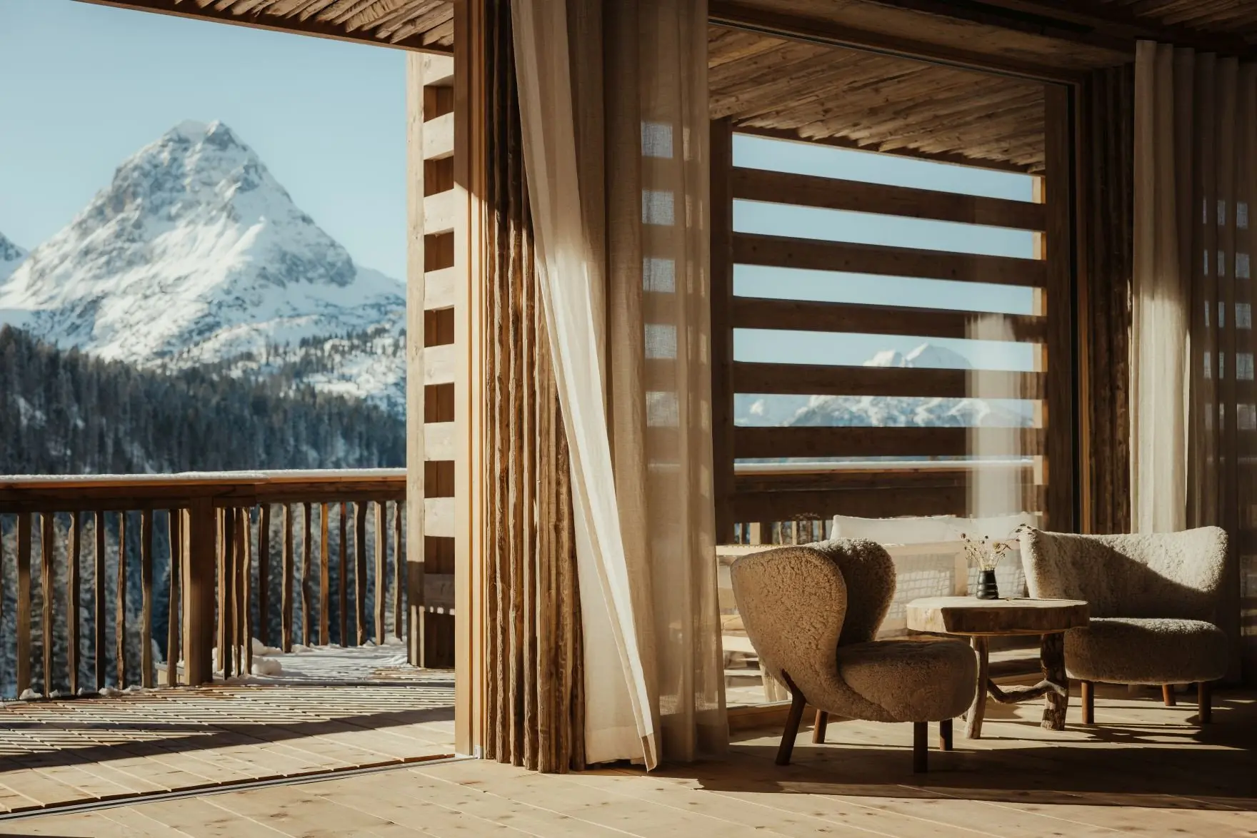 AlexMoling_Eriro_Hall-30