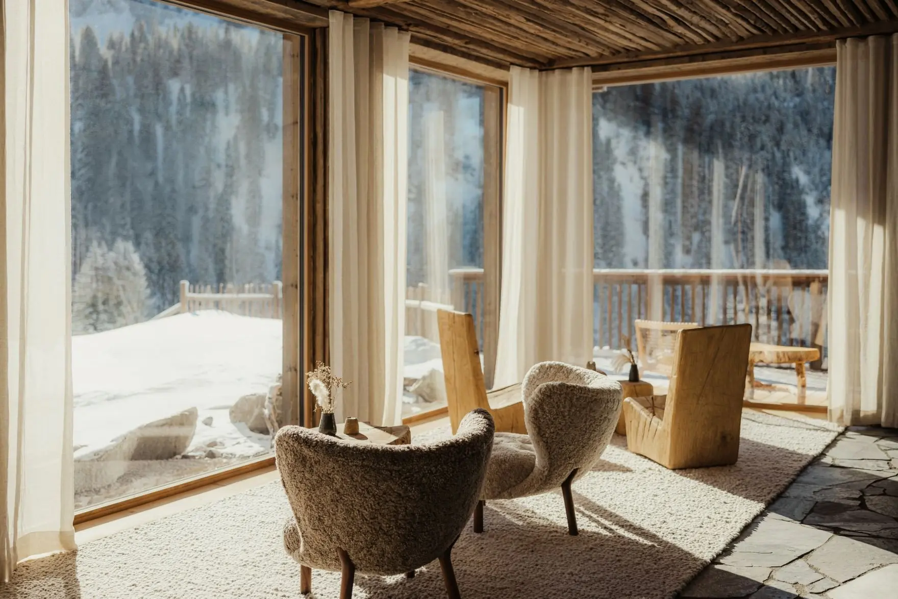 AlexMoling_Eriro_Hall-39