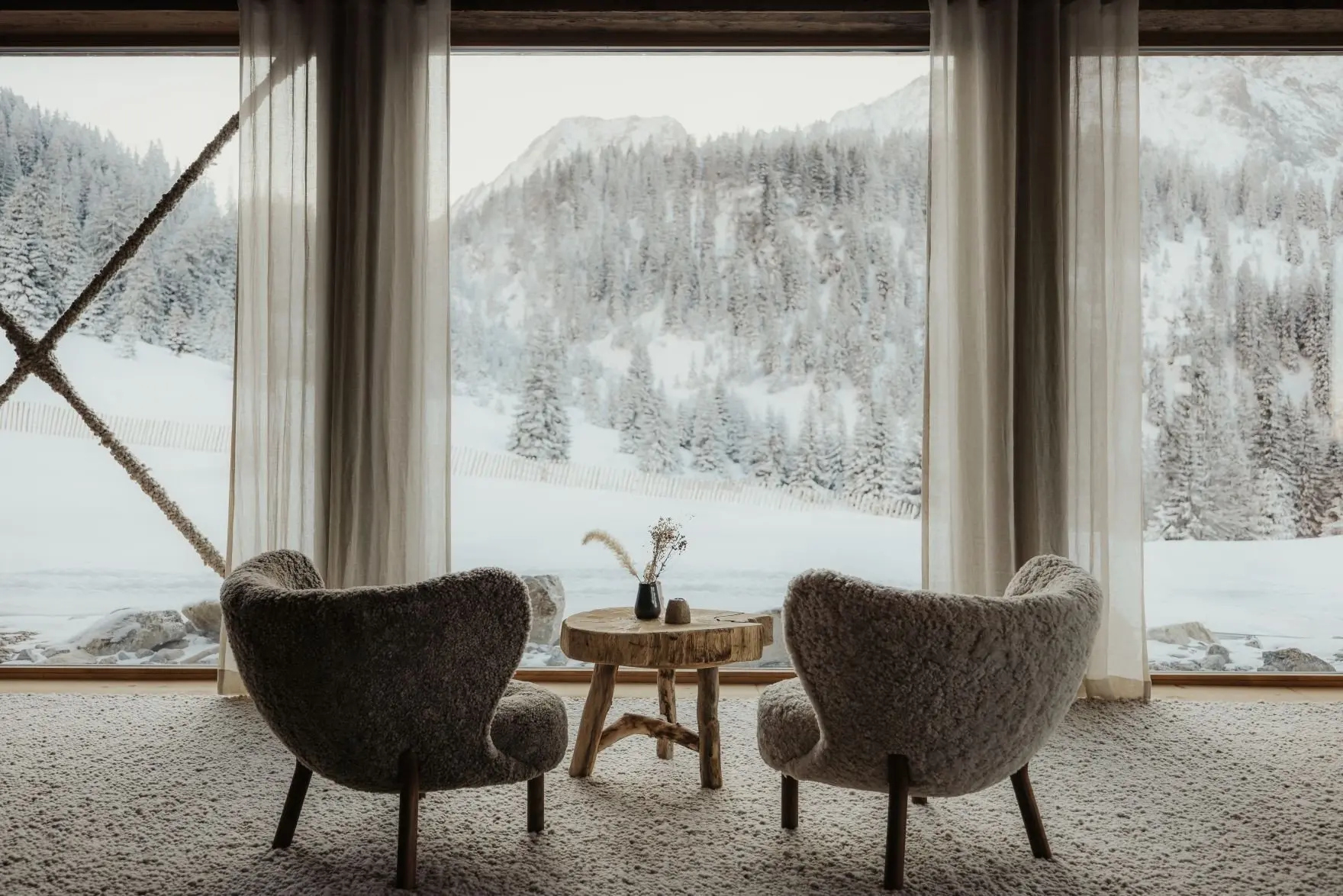 AlexMoling_Eriro_Hall-40