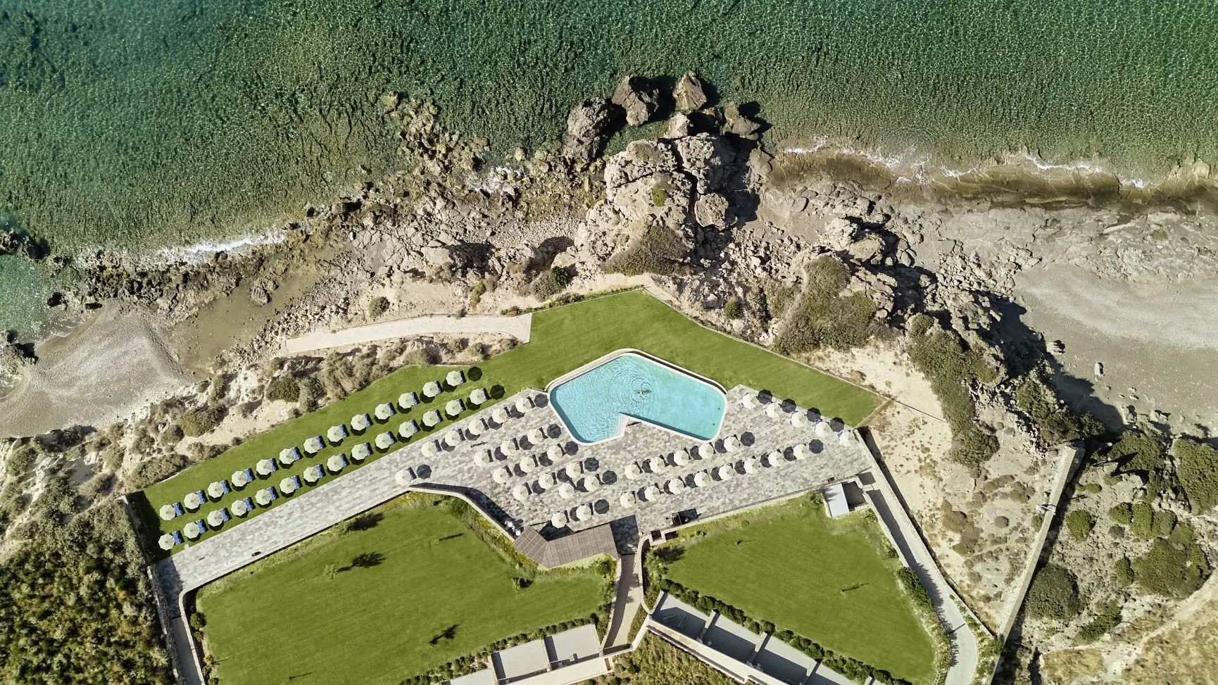 RCIP_Suites_Pool_15104_WOL