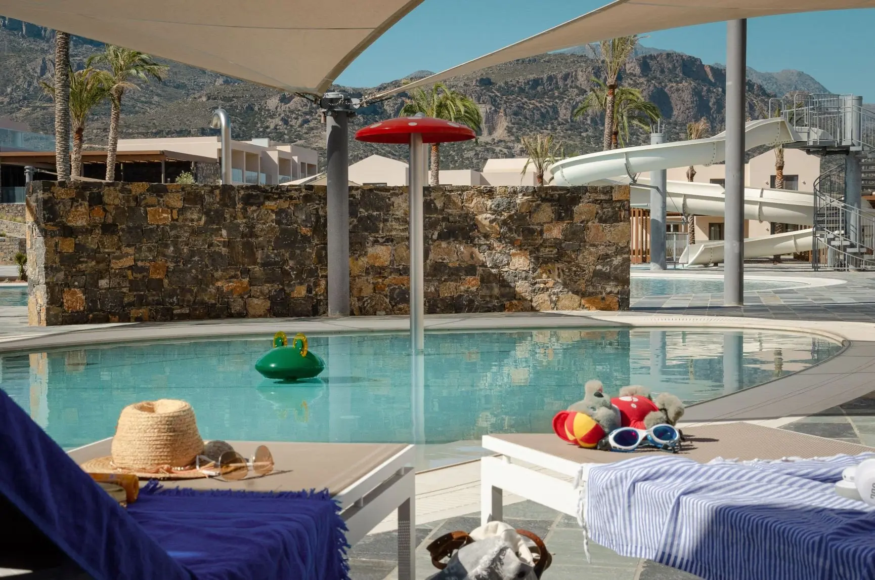 ip96_13897_Kids_Pool_WOL