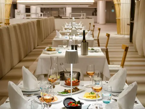 ip96_13890_Hauptrestaurant_WOL