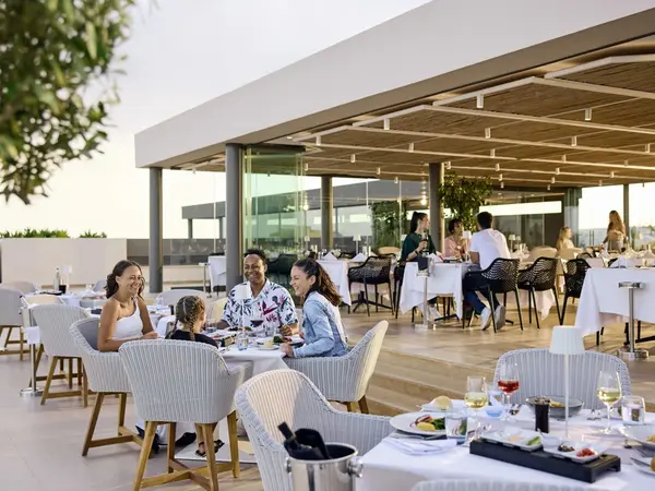 RCIP_Wine_Terrace_15106_WOL