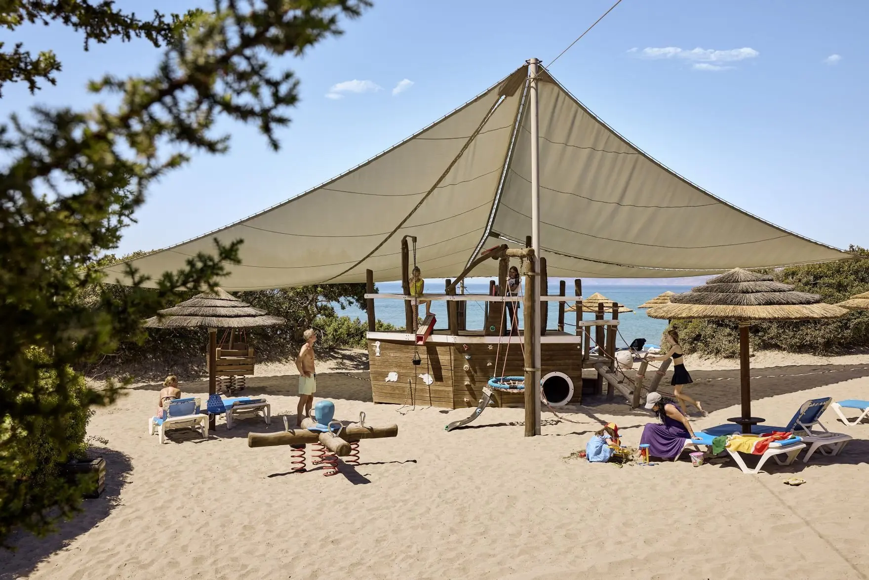 RCDL_Playground_15198_WOL