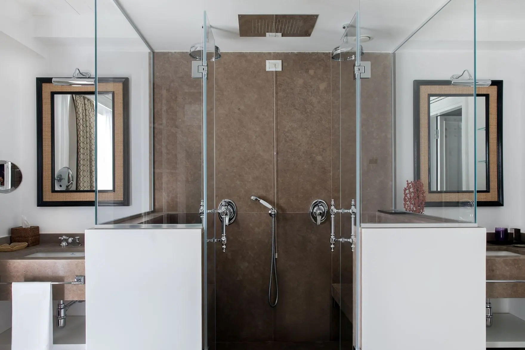 junior-suite-garden-view_52671792217_o