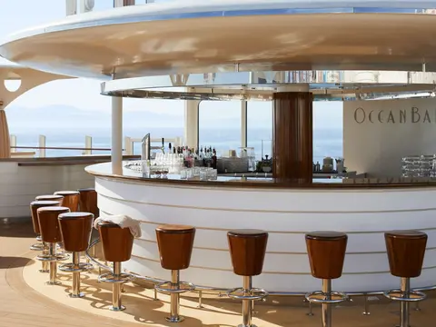 AIDAcosma_Ocean_Pool_Deck