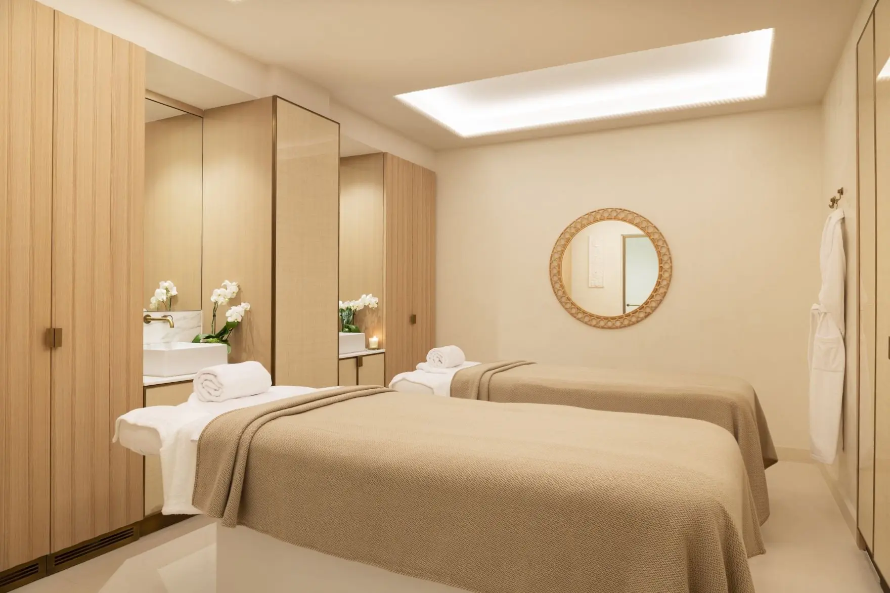 Double Treatment Room_ETllI